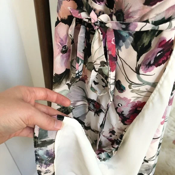 Amour Vert Silk Floral wrap Dress - Picture 5 of 5